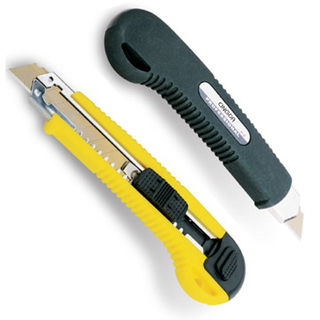 HT0502-PO WALLPAPER KNIFE WITH PROTECTOR